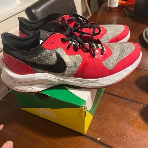 Ua street hawkers DS. Plus free jordans and airmax - Picture 5 of 9